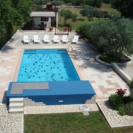 Apartament Branka Peroj